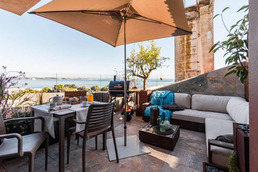 The Minipenthouse Terrace & Spa Paco de Arcos Bagian luar foto